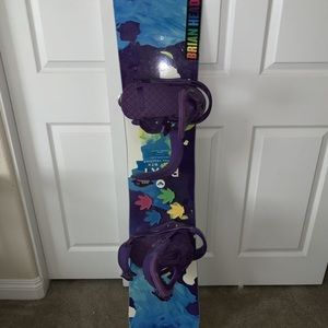 Women’s roxy snowboard with burton bindings